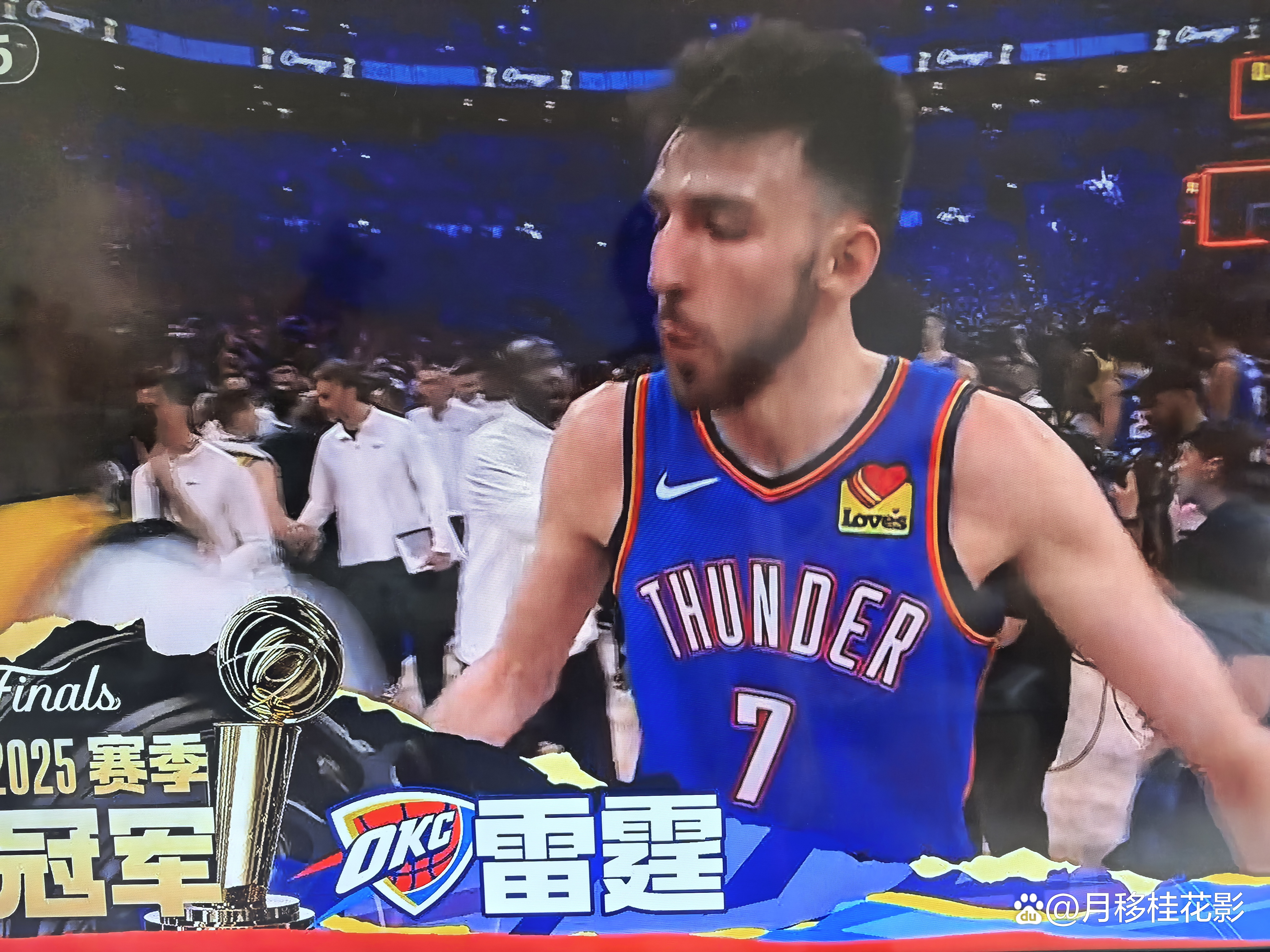 包含雷霆主帅宣布离队，球队命运危机重重的词条