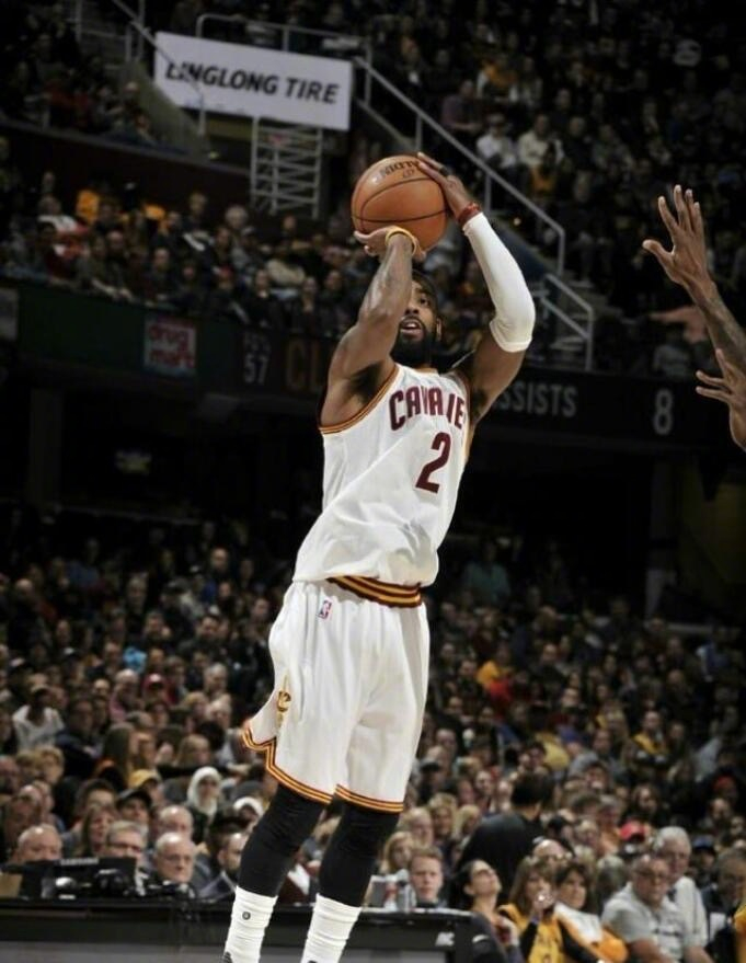 新疆队鏖战雄鹿,欧文惊艳四座的简单介绍 新疆队鏖战雄鹿,欧文惊艳四座的简单介绍