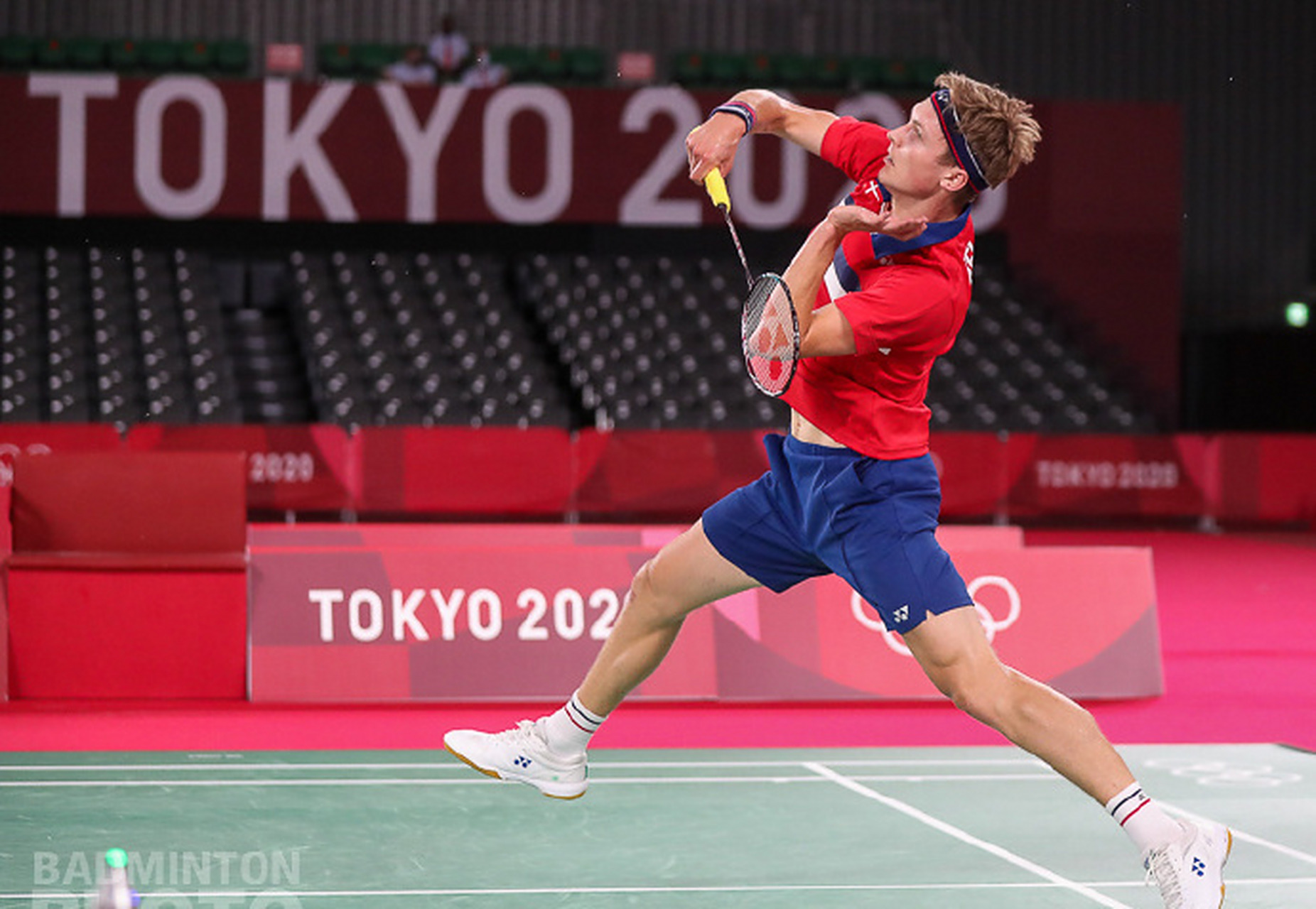 丹麦队险胜日本队，安赛龙高光表现的简单介绍