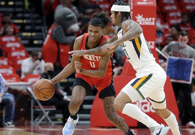 灰熊对阵76人,杰伦格林末节接管比赛 灰熊对阵76人,杰伦格林末节接管比赛